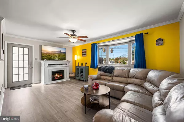 Philadelphia, PA 19114,9301 STATE RD