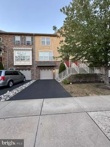 76 LILLY DR, Feasterville Trevose, PA 19053