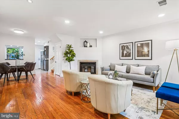 Alexandria, VA 22314,421 S COLUMBUS ST S #421