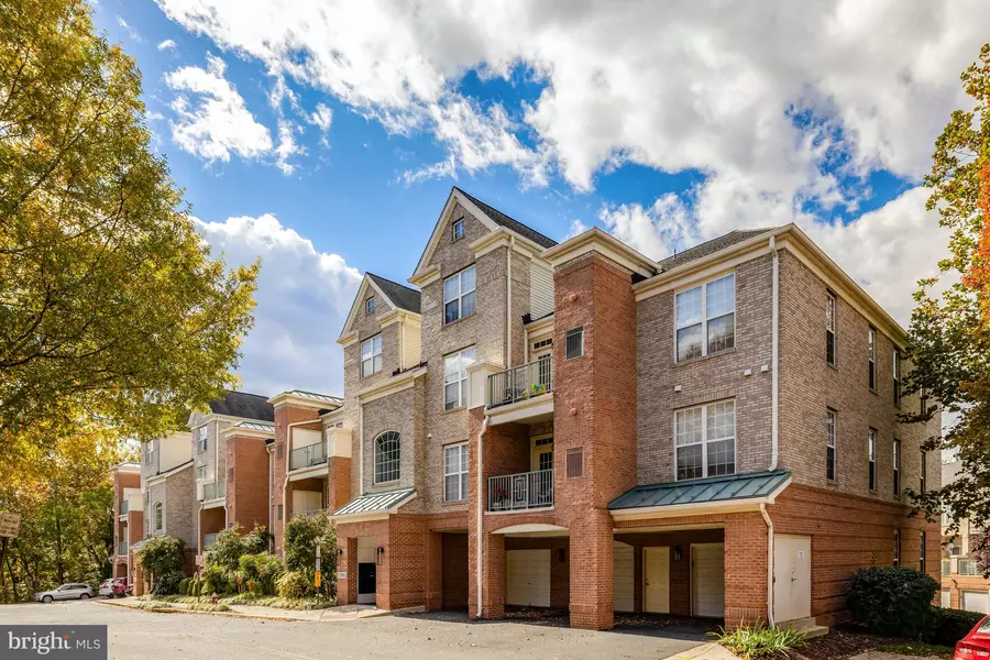 12165 ABINGTON HALL PL #102, Reston, VA 20190