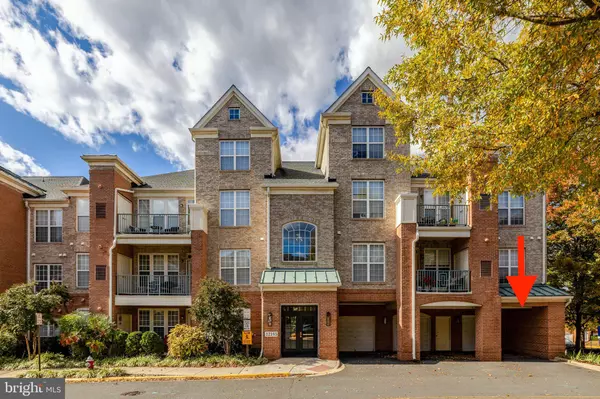 Reston, VA 20190,12165 ABINGTON HALL PL #102