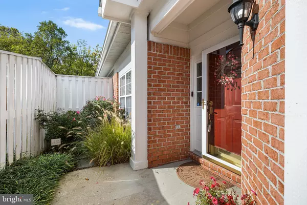 Owings Mills, MD 21117,9935 MIDDLE MILL DR #31