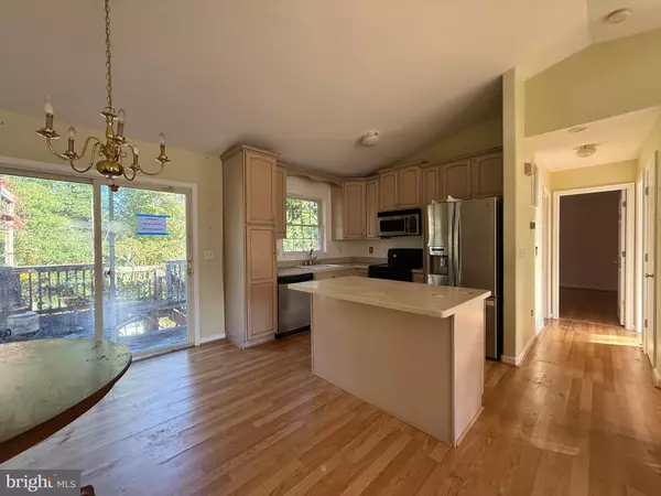 Fredericksburg, VA 22408,10203 MEADOWVIEW DR