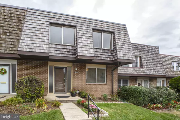 382 W DEER PARK #8-D, Gaithersburg, MD 20877