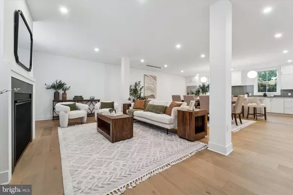 Ambler, PA 19002,25 NORTH RIDGE AVE #UNIT B