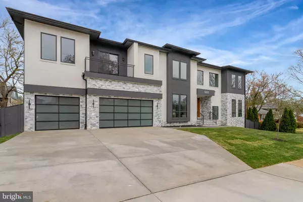 Mclean, VA 22101,6820 BROYHILL ST