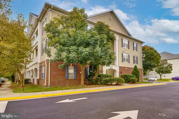 Brambleton, VA 20148,42539 MAYFLOWER #201