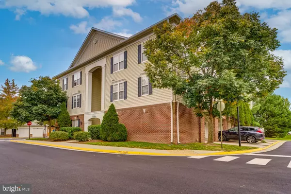 Brambleton, VA 20148,42539 MAYFLOWER #201