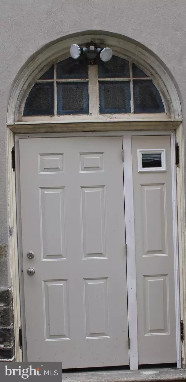 415 W BROAD ST, Quakertown, PA 18951