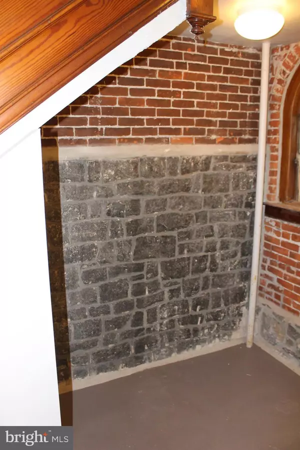 Quakertown, PA 18951,415 W BROAD ST