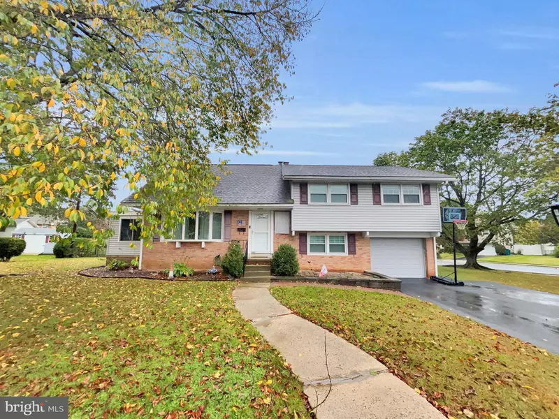 510 LENORE PL, Reading, PA 19609