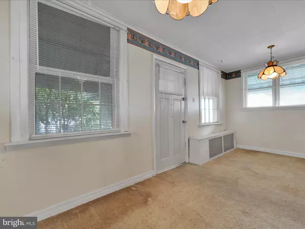 Tremont, PA 17981,313 W LAUREL ST