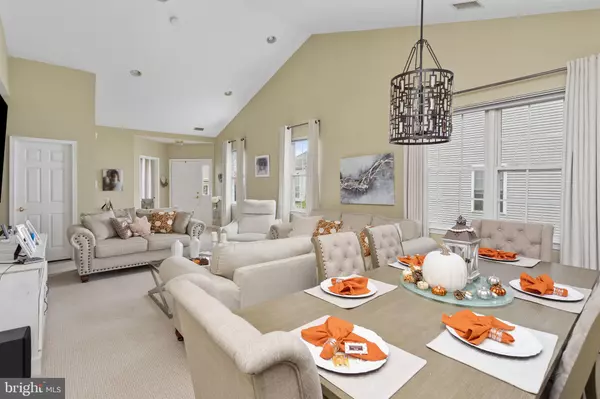 Hamilton, NJ 08690,151 MEADOWLARK DR