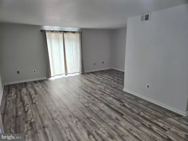 Conshohocken, PA 19428,215 W 3RD AVE #9