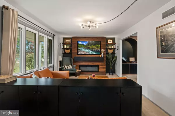 Blackwood, NJ 08012,360 LOWER LANDING RD