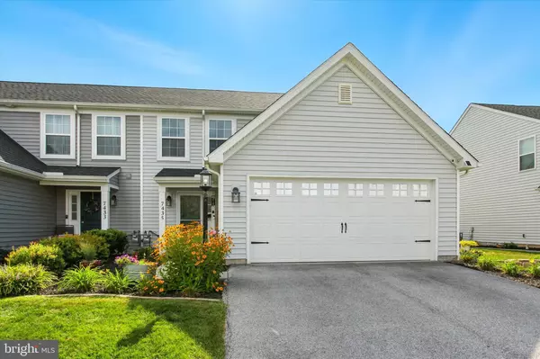 7435 SAINT PATRICK CT #6, Abbottstown, PA 17301