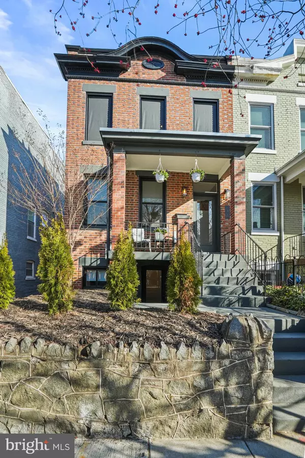 1410 C ST NE, Washington, DC 20002