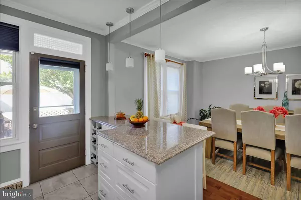 Reading, PA 19606,28 N 25TH ST