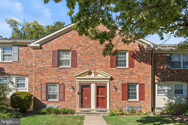 5824 REXFORD DR #731, Springfield, VA 22152