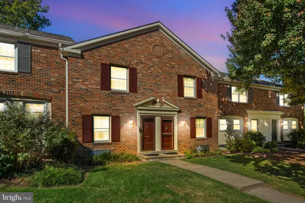 Springfield, VA 22152,5824 REXFORD DR #731