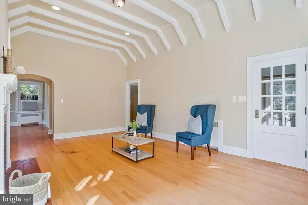 Davidsonville, MD 21035,2883 PATUXENT RIVER RD