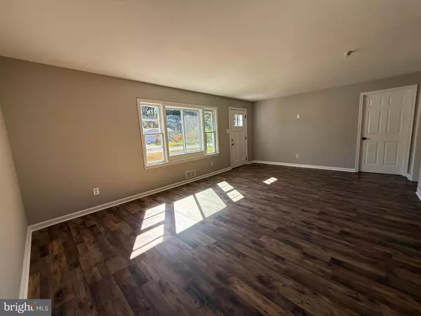 Colonial Beach, VA 22443,187 BROOKS DR