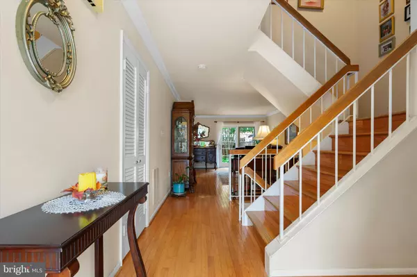 Fairfax, VA 22032,5504 WINFORD CT