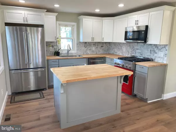 Hamilton, NJ 08610,868 WHITEHORSE HAMILTON SQUARE