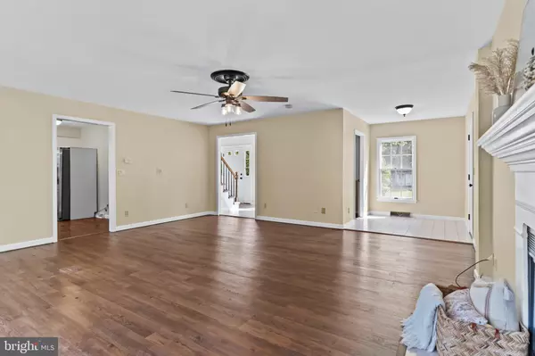 Mechanicsburg, PA 17050,881 ACRI RD