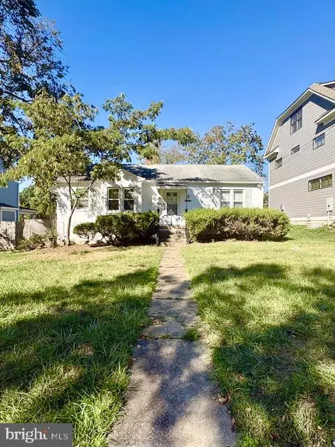 4541 FAIRFIELD DR, Bethesda, MD 20814