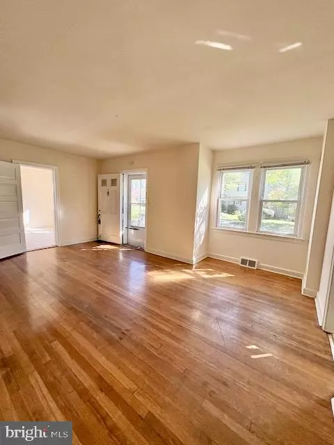 Bethesda, MD 20814,4541 FAIRFIELD DR