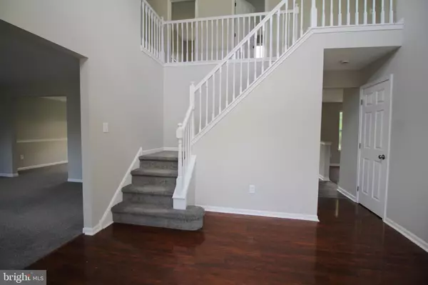 Sicklerville, NJ 08081,7 EDGEWATER CT