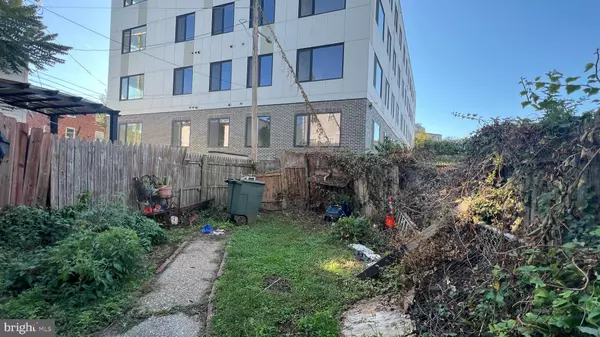 Washington, DC 20020,2005 FAIRLAWN AVE SE