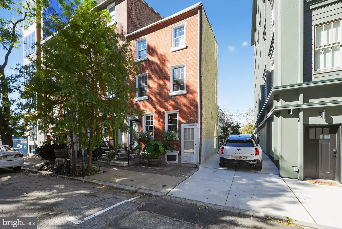 Philadelphia, PA 19106,254 N LAWRENCE ST