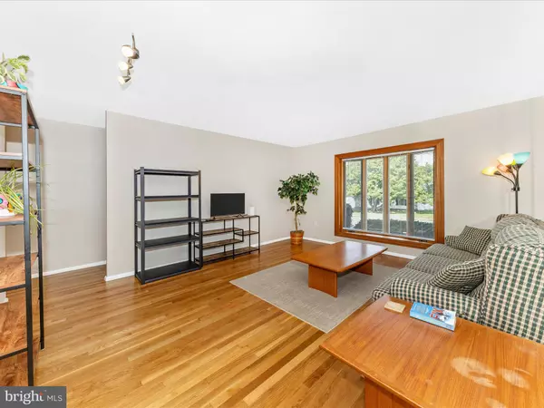 Frederick, MD 21701,104 EVERGREEN CT