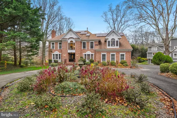 9454 SEVEN LOCKS RD, Bethesda, MD 20817