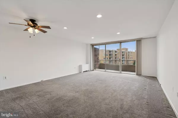 Jenkintown, PA 19046,100 WEST AVE #530 -SOUTH