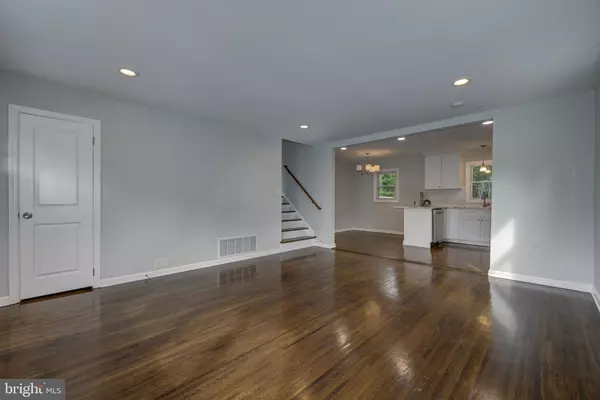 Mount Holly, NJ 08060,123 CLOVER ST