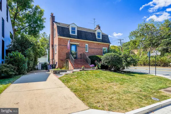 3214 19TH RD N, Arlington, VA 22201