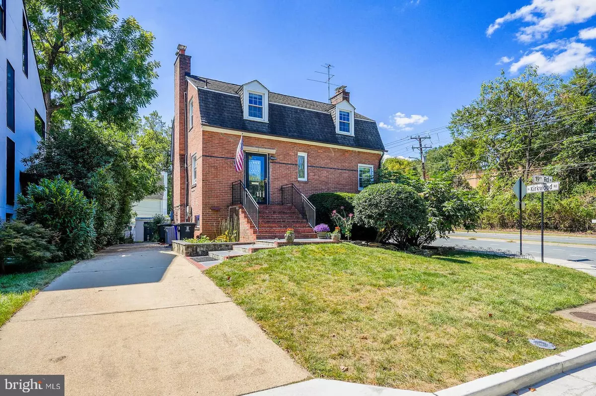 Arlington, VA 22201,3214 19TH RD N