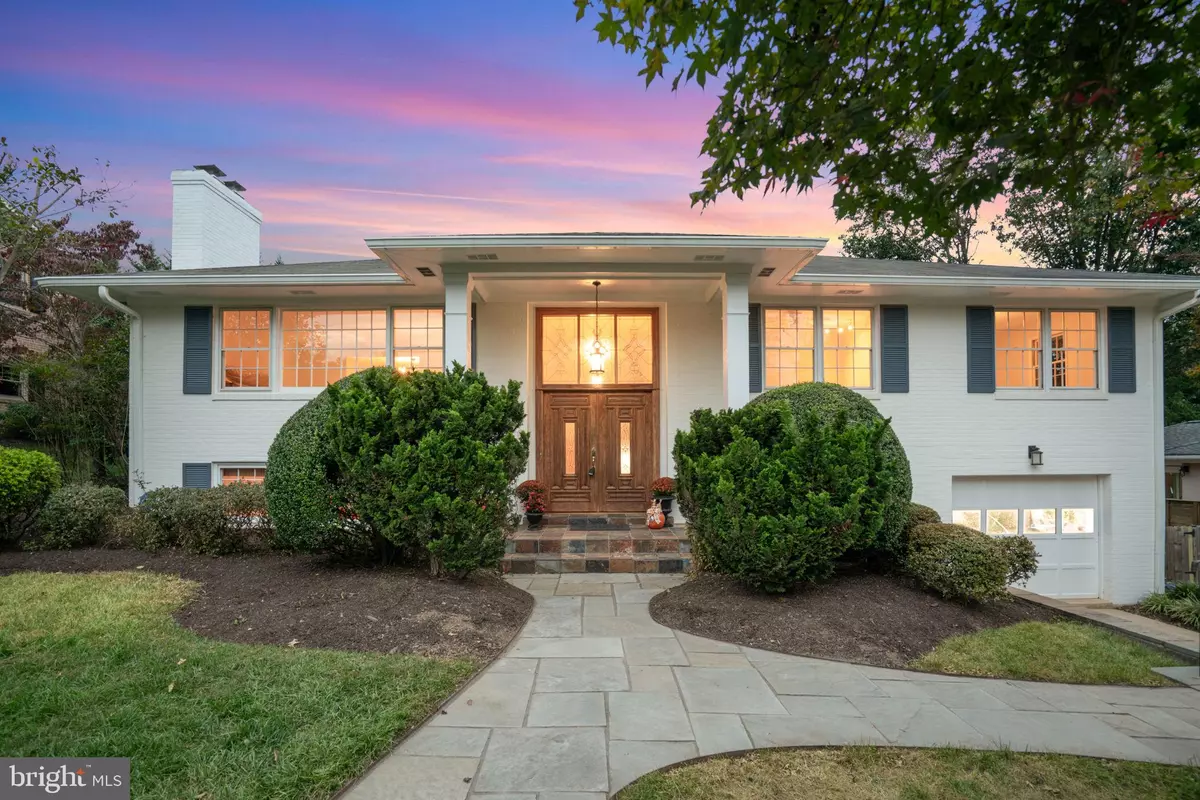 Mclean, VA 22101,1438 COLLEEN LN