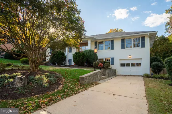 Mclean, VA 22101,1438 COLLEEN LN