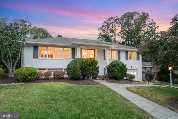 Mclean, VA 22101,1438 COLLEEN LN