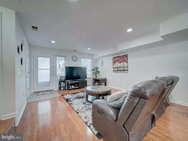 Baltimore, MD 21225,3549 6TH ST