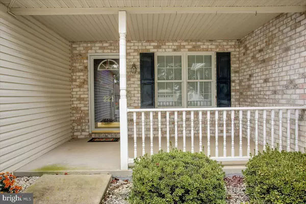 Chambersburg, PA 17201,221 LANTERN LANE
