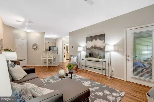 Fairfax, VA 22033,4401 SEDGEHURST DR #203