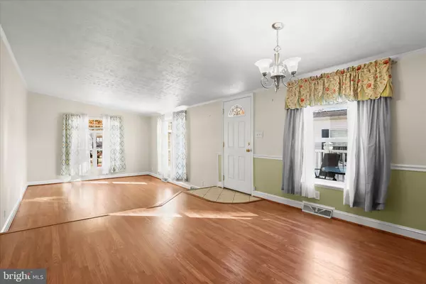 Severn, MD 21144,8006 FAIR BREEZE DR