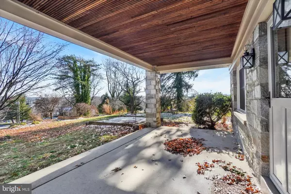 York, PA 17408,203 HILLSIDE TER