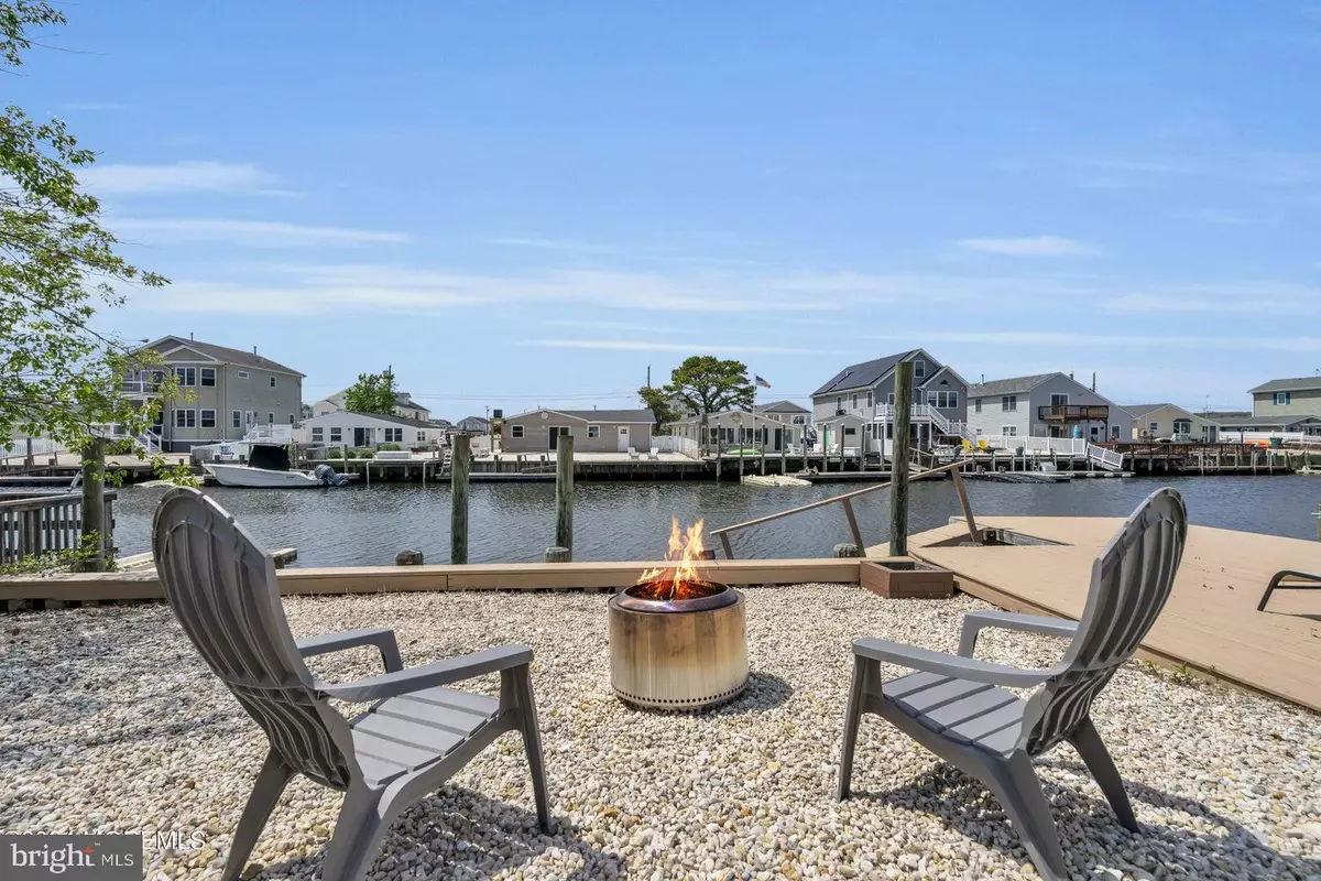 Tuckerton, NJ 08087,26 S SPINNAKER DR