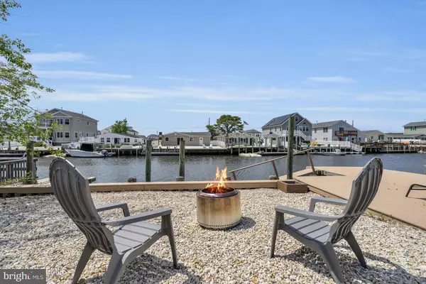 26 S SPINNAKER DR, Tuckerton, NJ 08087